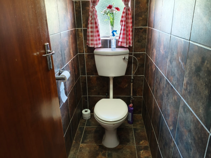 4 Bedroom Property for Sale in Protea Park North West